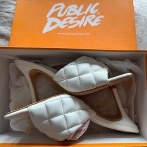 Public Desire Bossy Quilted Sandals in White (NWT)